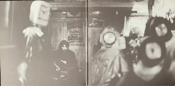 Neil Young - Tonight's The Night (LP) - Discogs image 2