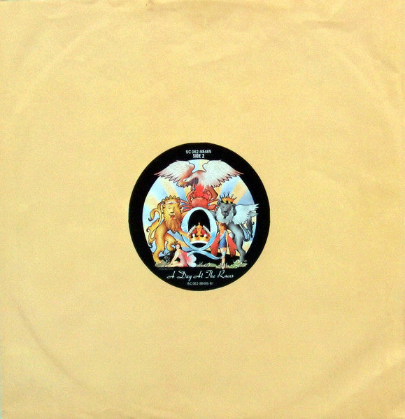 Queen - A Day At The Races (LP) - Discogs image 7