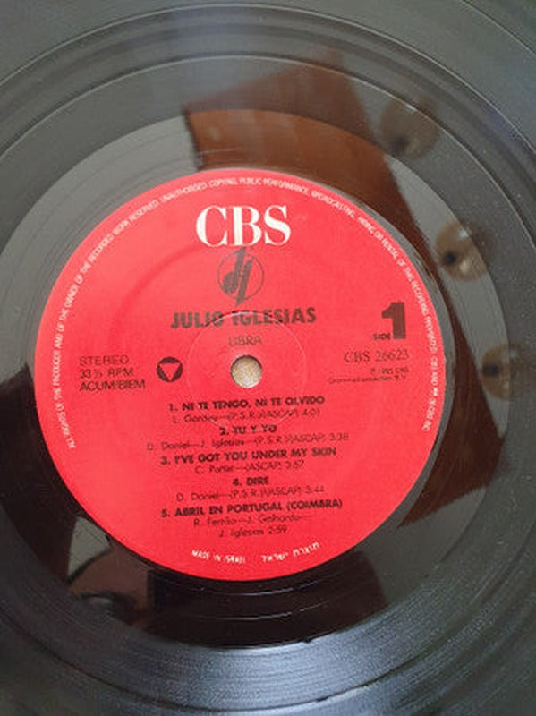 Julio Iglesias - Libra (LP) - Discogs image 3